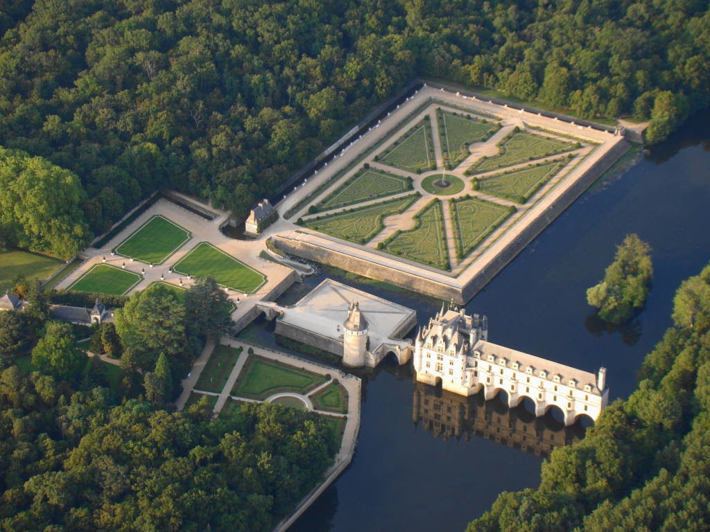 Castelo de Chenonceau - Castelos na França - Os 5 castelos no Vale do Loire que são top!