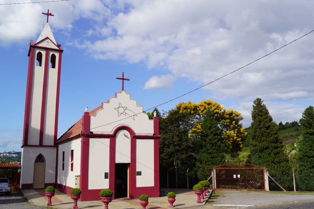 Capela Nossa Senhora das Neves - Passeio Vale dos Vinhedos Bento Gonçalves na Serra Gaúcha