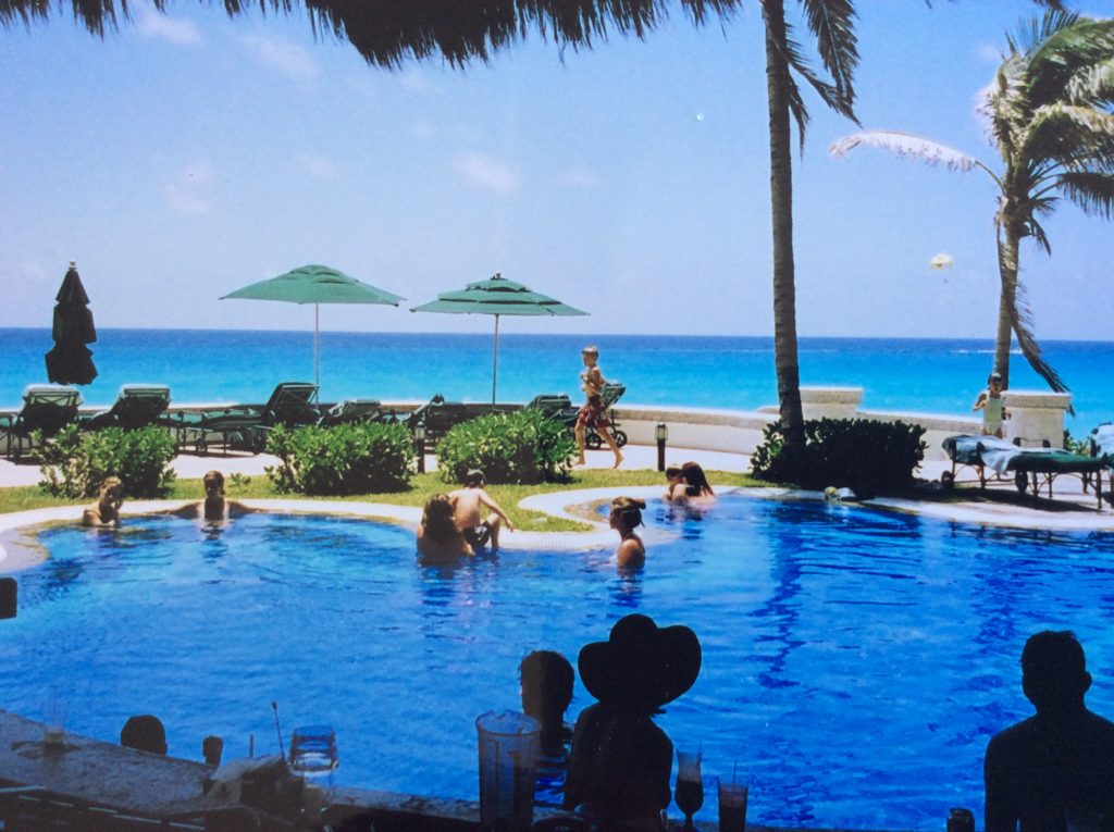 Piscina só para adultos JW Marriott - O que fazer em Cancun México