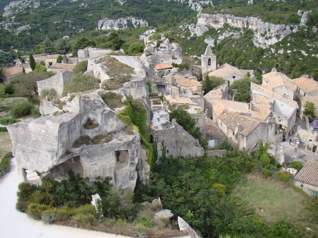 A habitação troglodita e o vilarejo - O que fazer em Les-Baux-de-Provence