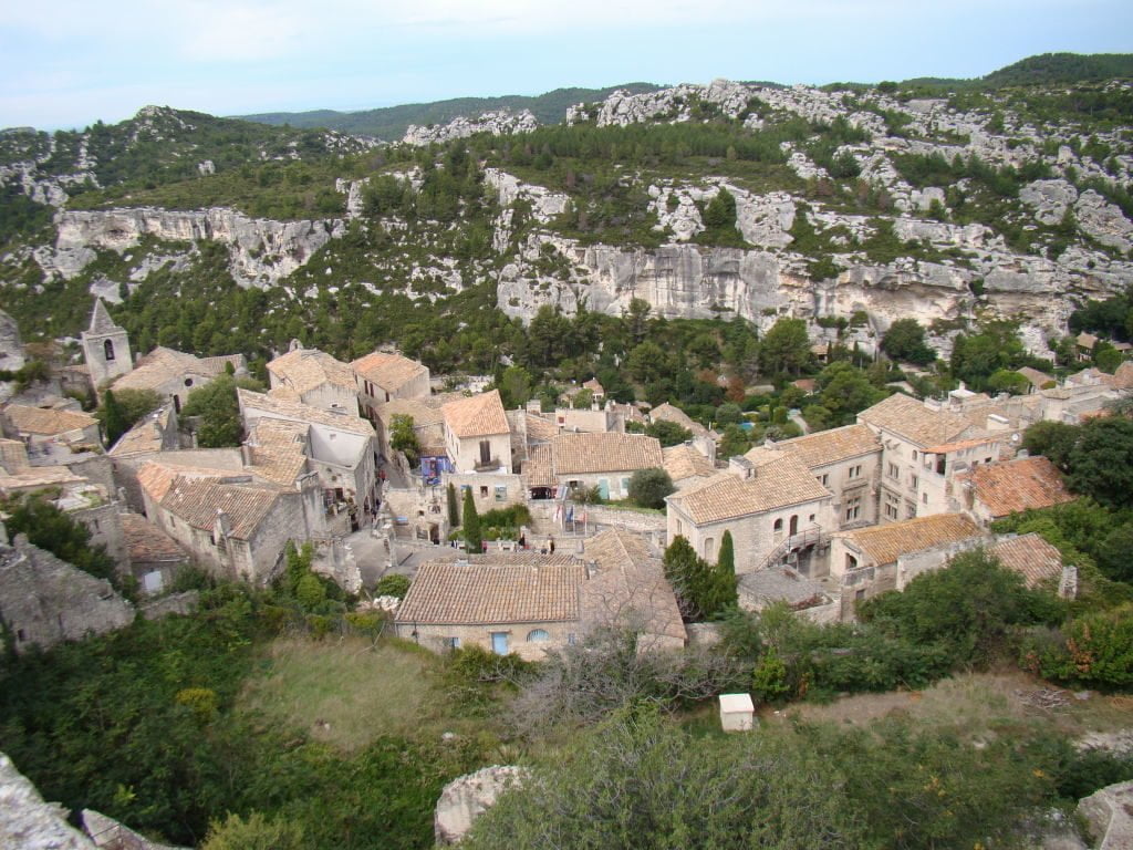 A vila medieval vista do castelo - O que fazer em Les-Baux-de-Provence