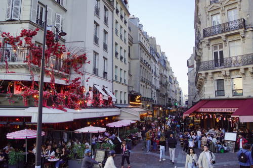 Rue Montorgueil - Onde ficar em Paris: Melhores bairros e hotéis