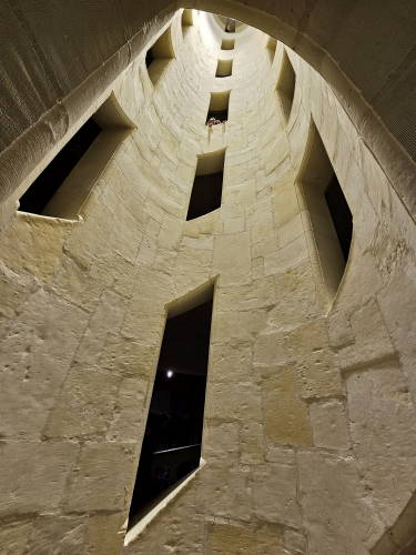 Escadaria "de Leonardo da Vinci" - Castelo de Chambord - Castelos na França - Os 5 castelos no Vale do Loire que são top!