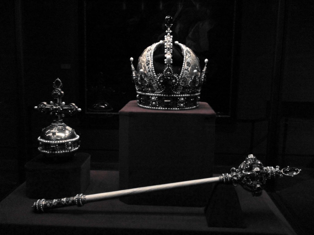 Crown and mace on the Imperial Treasury Collection - Best attractions of Hofburg Palace in Vienna
