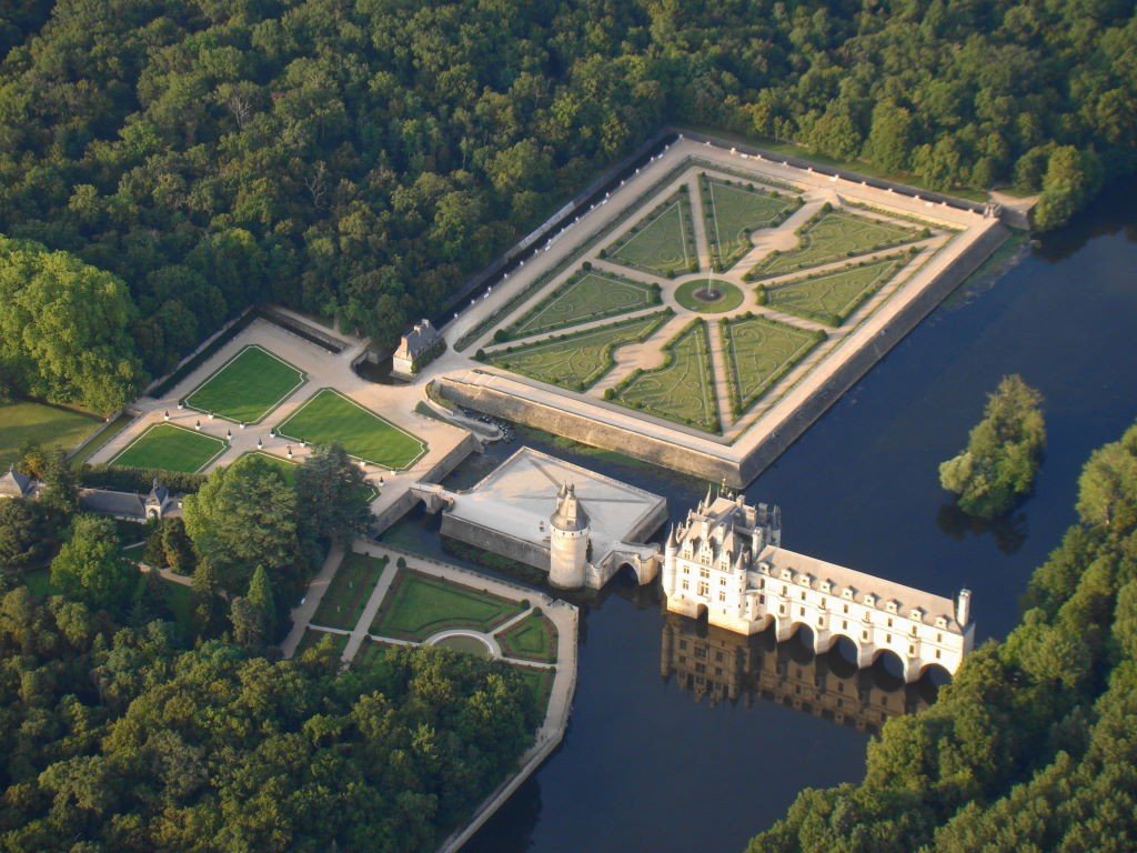 Castelo de Chenonceau visto do passeio de balão no Vale do Loire França