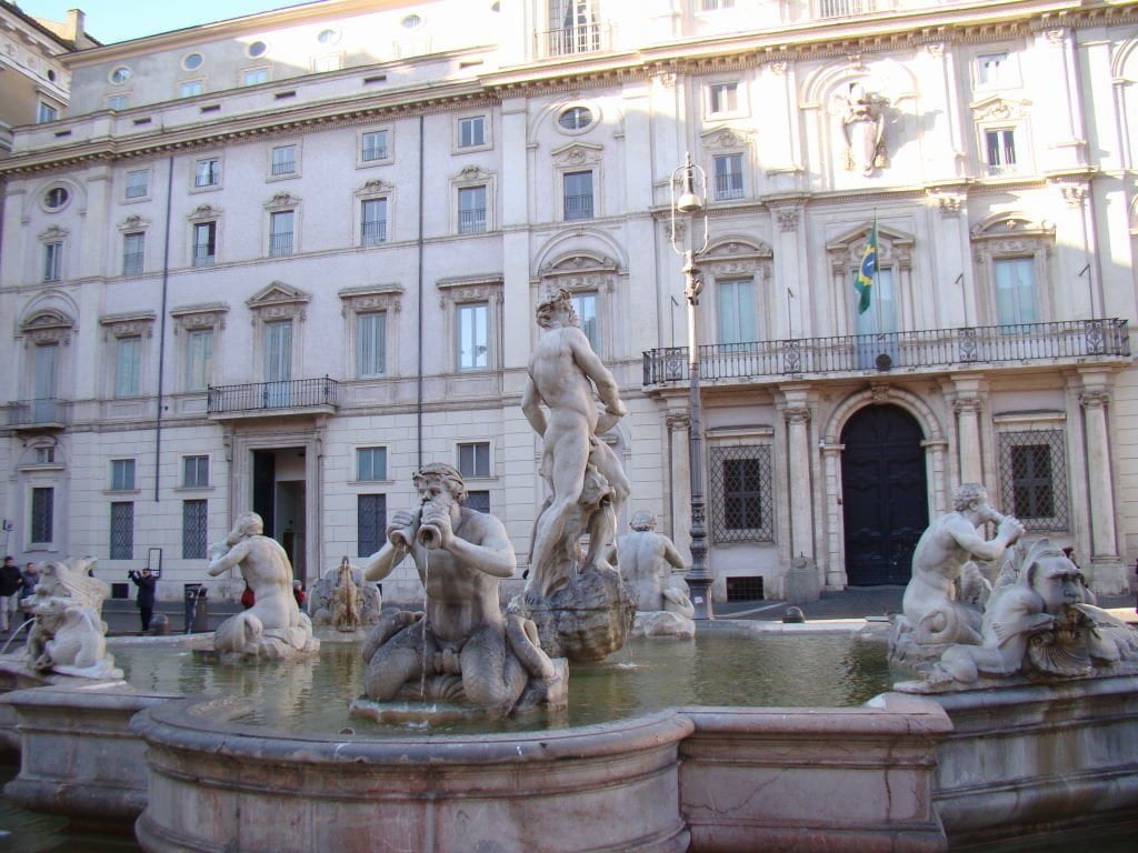 Embaixada brasileira na Piazza Navona - Pontos Turísticos de Roma - O que fazer em 3 dias