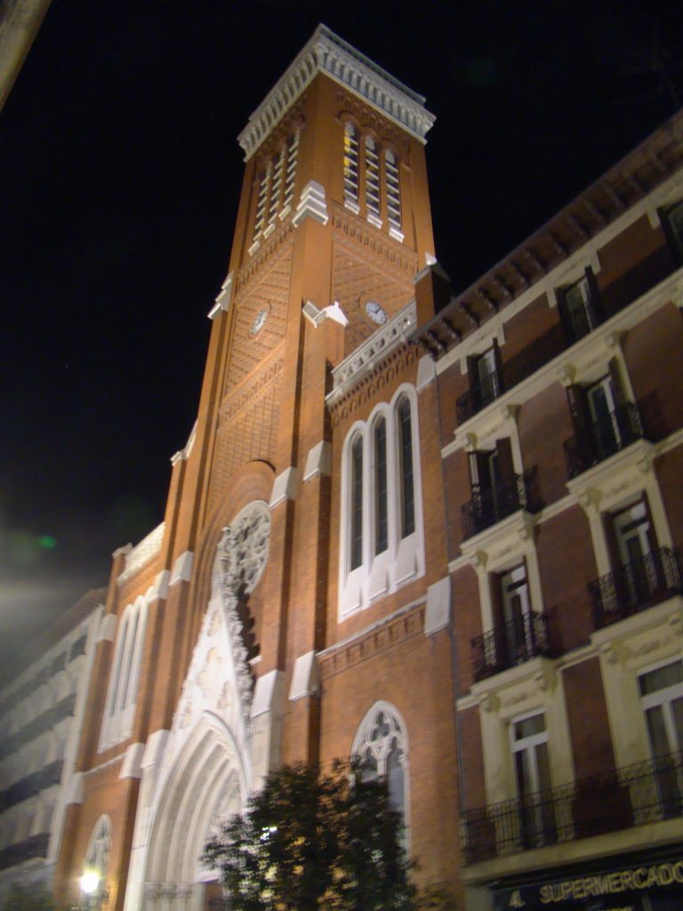 Igreja e Palácio de Santa Cruz - Roteiro Madrid a pé, à noite e de graça!