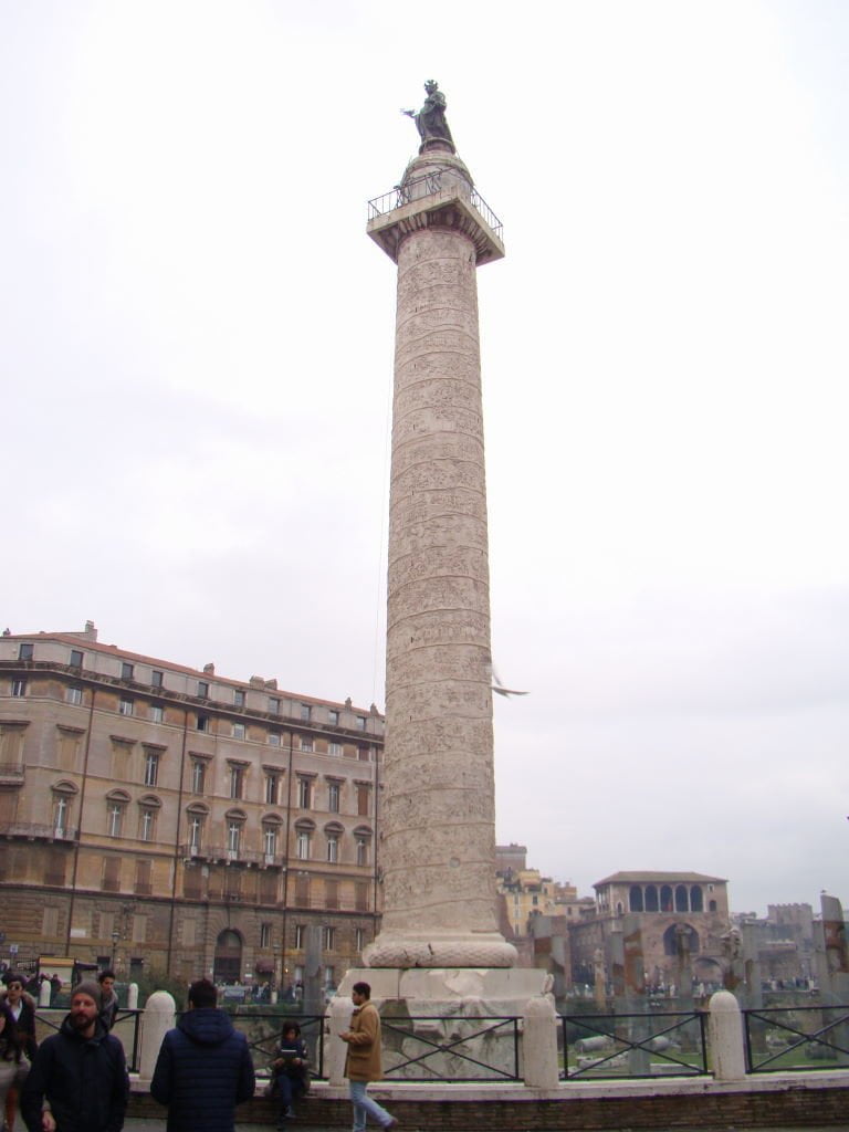 Coluna de Trajano - Pontos Turísticos de Roma - O que fazer em 3 dias