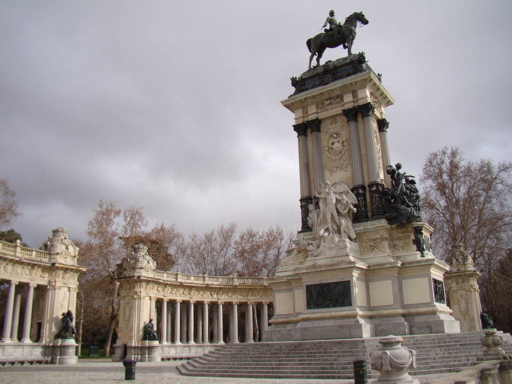 Monumento a Afonso XII - Pontos Turísticos Madrid Espanha: Parque del Retiro!