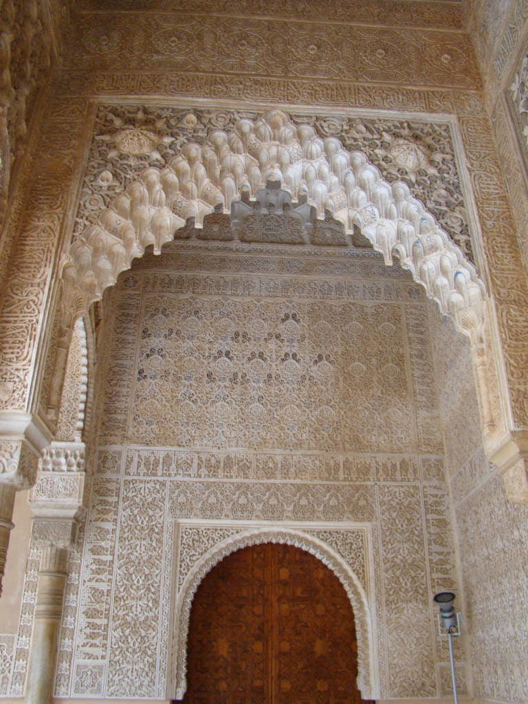 Galeria do Pátio dos Leões - Palácio de Alhambra Espanha em Granada