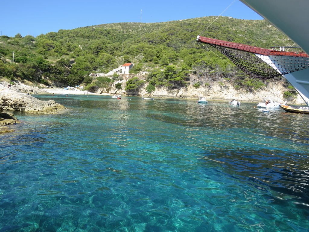 Ilha de Bisevo - Croácia Praias e Pontos Turísticos