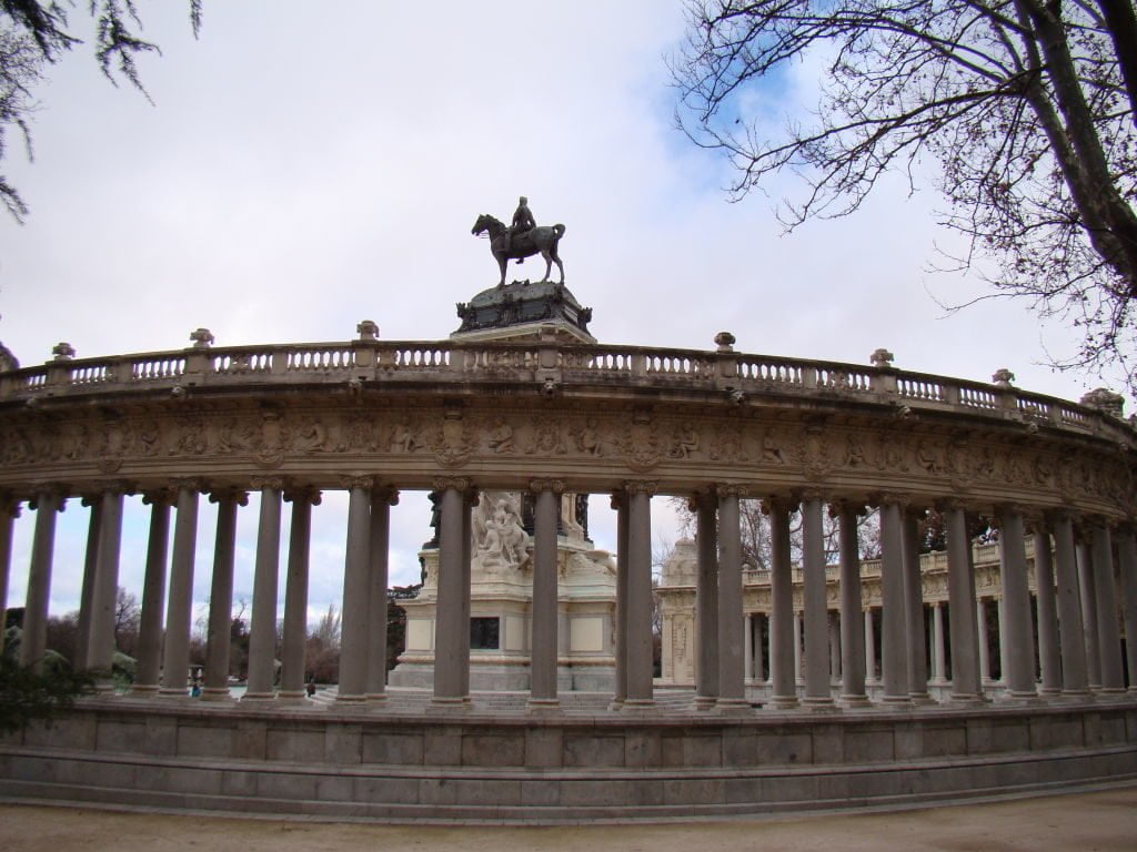 Monumento a Afonso XII - Pontos Turísticos Madrid Espanha: Parque del Retiro