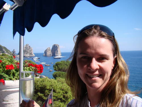Recepção no Hotel Weber Ambasador - O melhor dos passeios de barco em Capri Itália