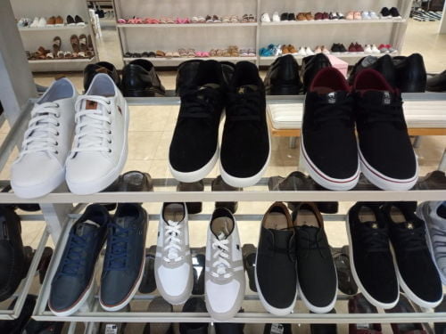Outlet Shoes - Outlets de Sapatos em Gramado