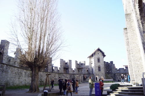 Castelo de Gravensteen - O que fazer em Gante Bélgica em 1 dia!
