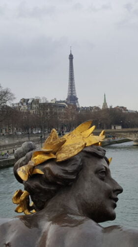 Vista da Ponte Alexandre III - Como economizar em Paris! Paris barata!