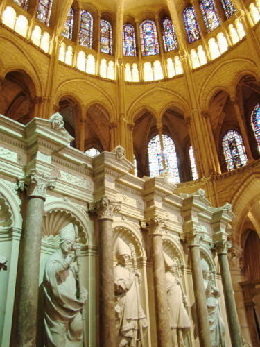 Basílica de Saint-Remi em Reims 