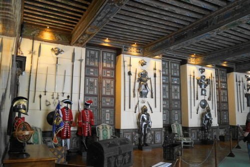 A sala de armas - Castelo de Cheverny França