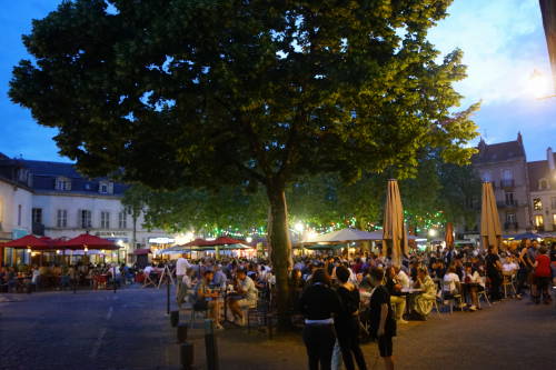 Praça Émile Zola - O que fazer em Dijon França